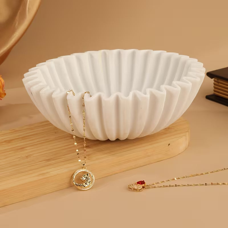 Bohoo Resin Lotus Bowl
